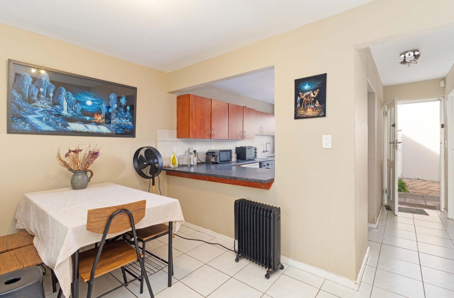 2 Bedroom Property for Sale in Woodbridge Island Western Cape